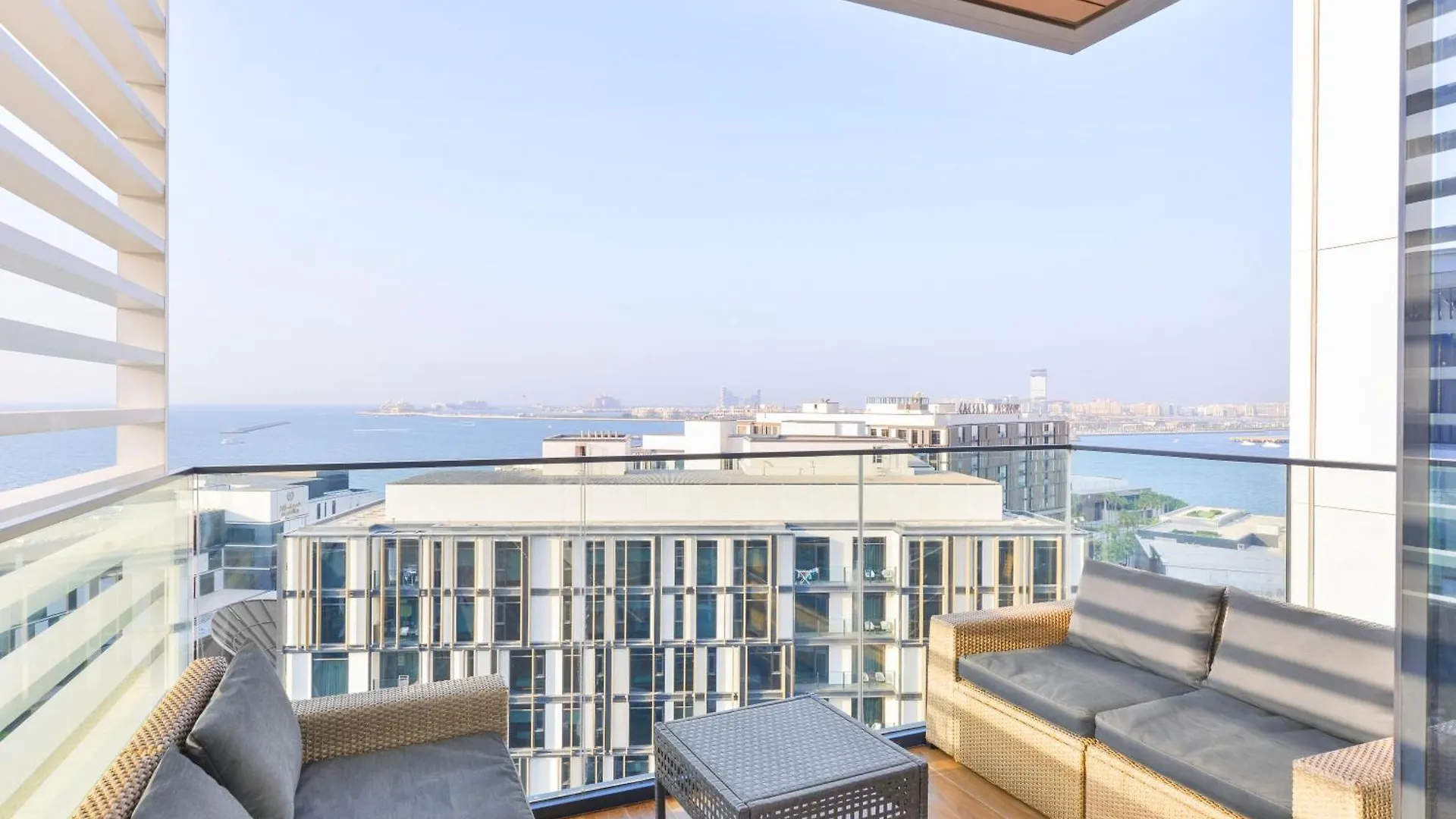 Daire Premium 2+ 1 Bedroom Condo In The Heart Of Bluewaters Island Dubai