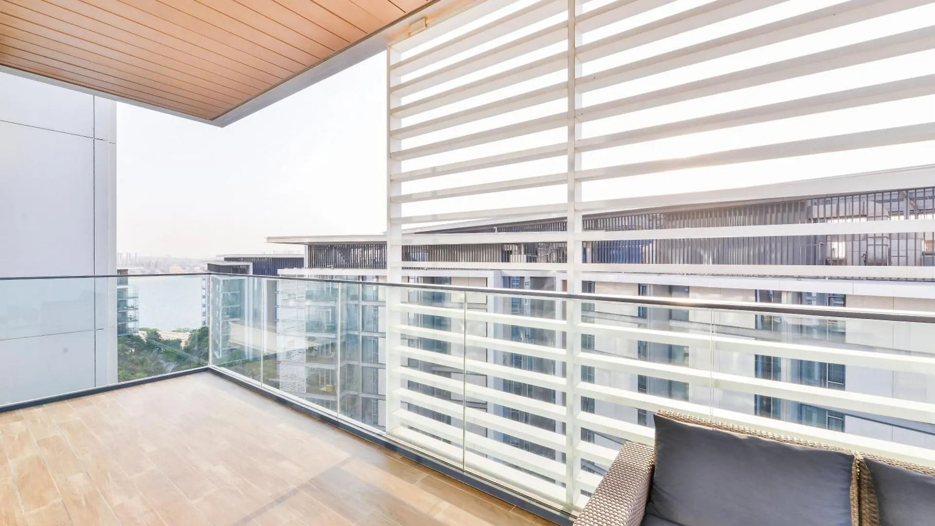 Premium 2+ 1 Bedroom Condo In The Heart Of Bluewaters Island Dubai